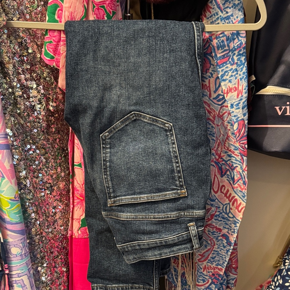 Euc curvy mid rise stovepipe petite jeans